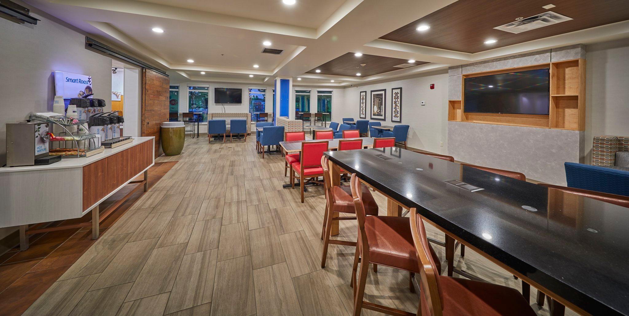 Holiday Inn Express Hotel & Suites Medford-Central Point By Ihg Eksteriør billede