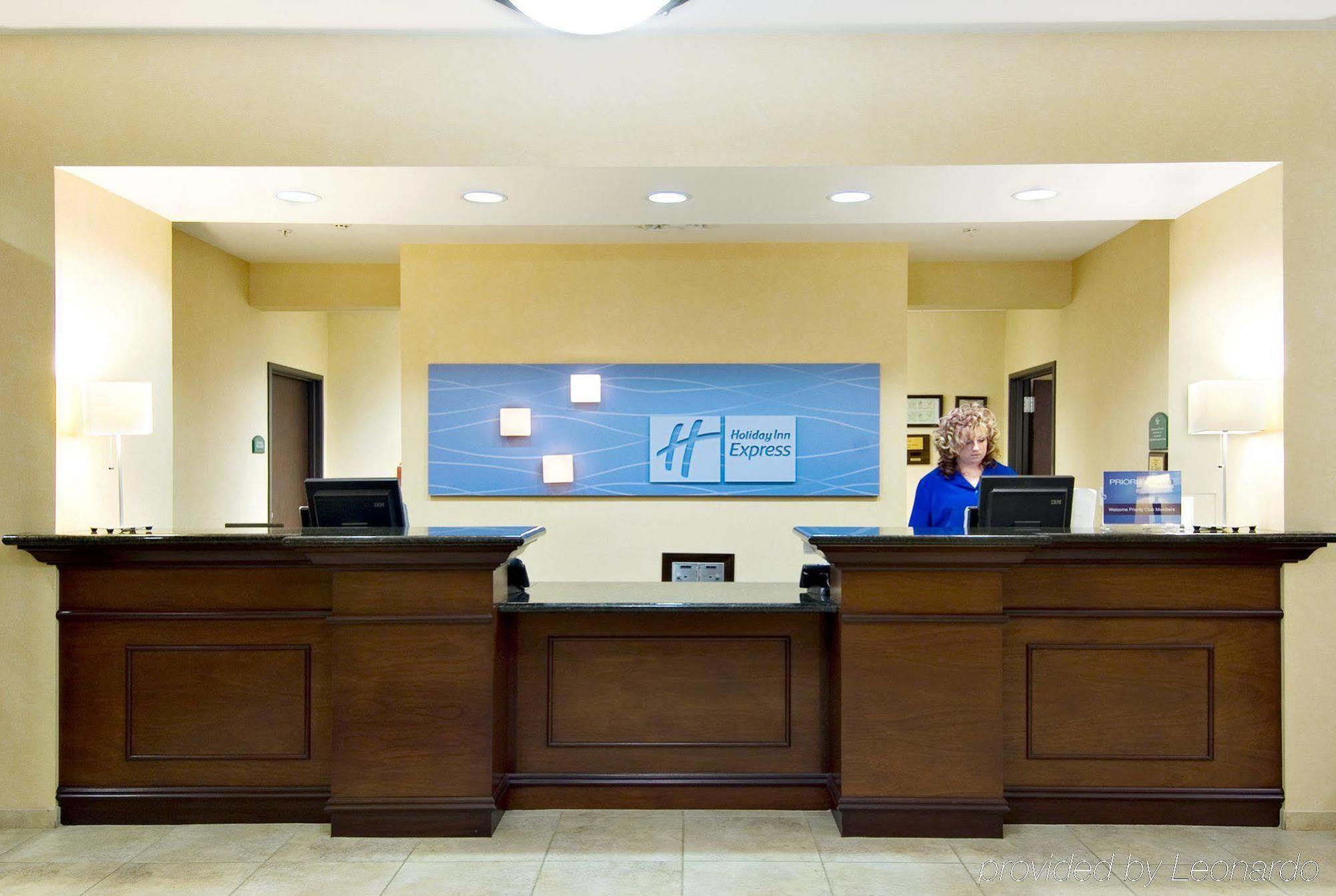 Holiday Inn Express Hotel & Suites Medford-Central Point By Ihg Eksteriør billede