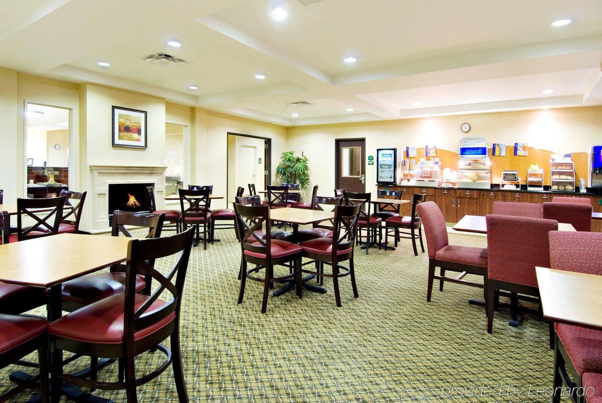 Holiday Inn Express Hotel & Suites Medford-Central Point By Ihg Eksteriør billede