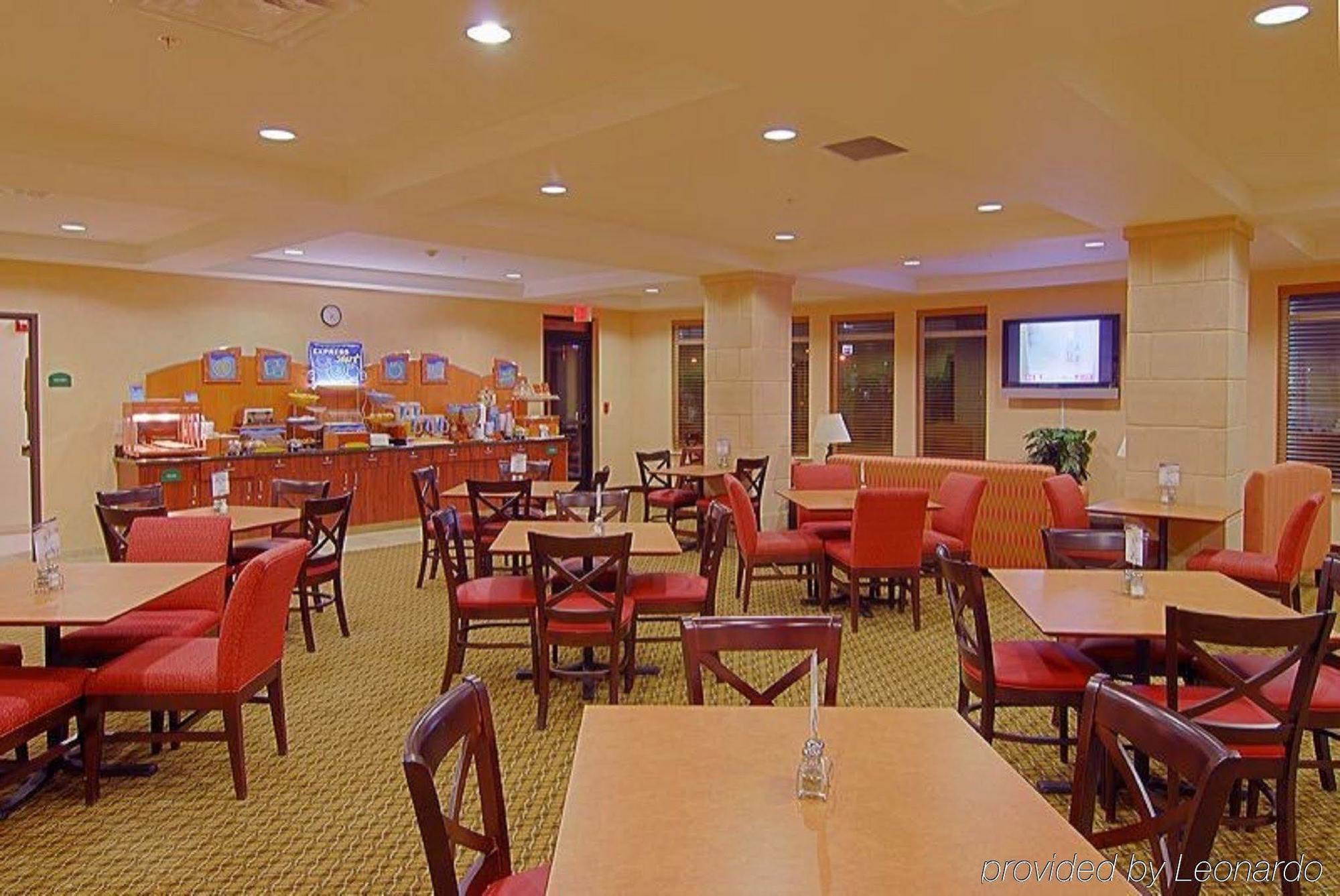 Holiday Inn Express Hotel & Suites Medford-Central Point By Ihg Eksteriør billede